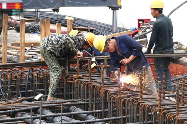 施工現(xiàn)場。趙軍攝