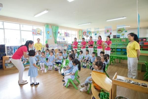 教師學習成長。重慶市南川區示范幼兒園供圖